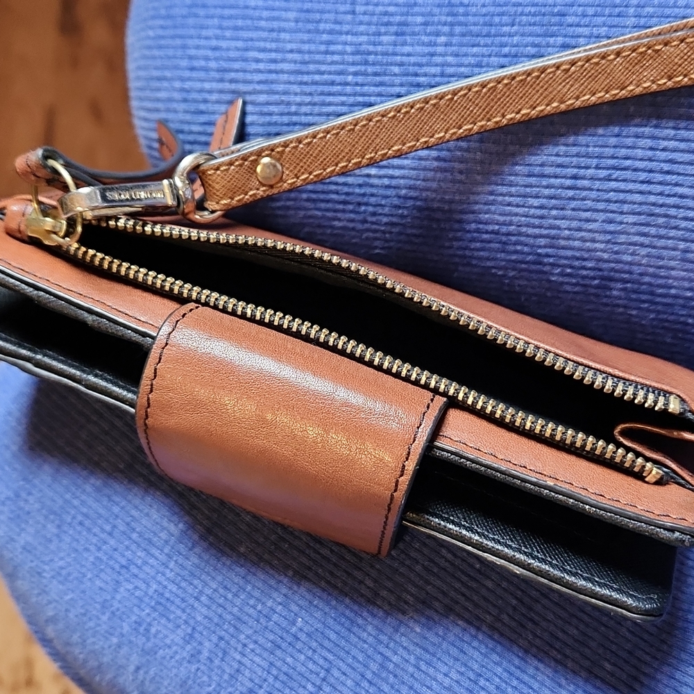 Fossil Wallet - Picture 6 of 8